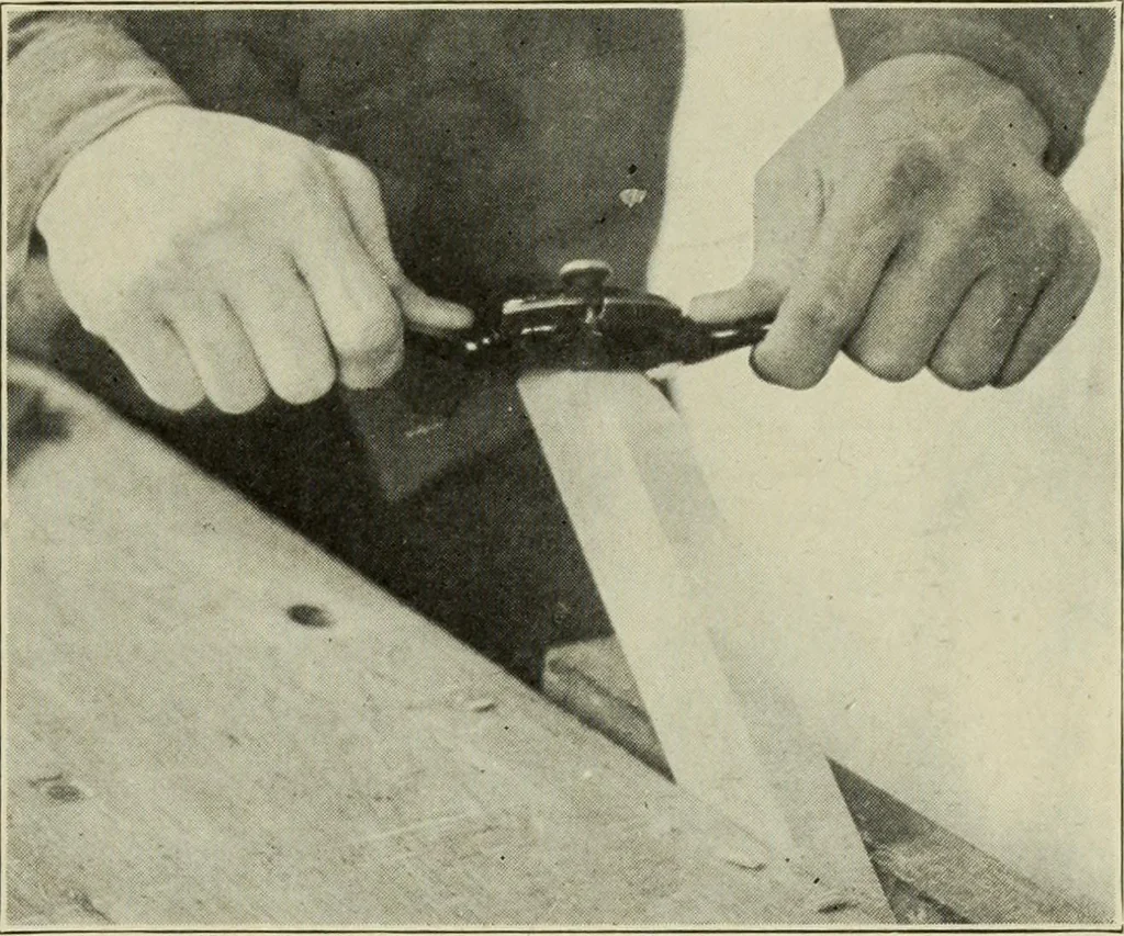 An illustration from Design and construction in wood, 1916, leaf 61