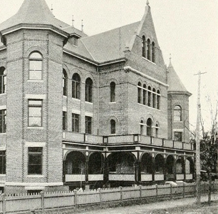 An illustration from Designs from the work of Frank P. Milburn, architect, Columbia, S.C, 1901, leaf 31