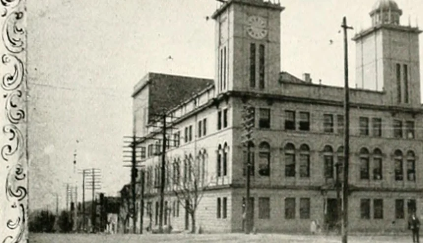 An illustration from Designs from the work of Frank P. Milburn, architect, Columbia, S.C, 1901, leaf 72