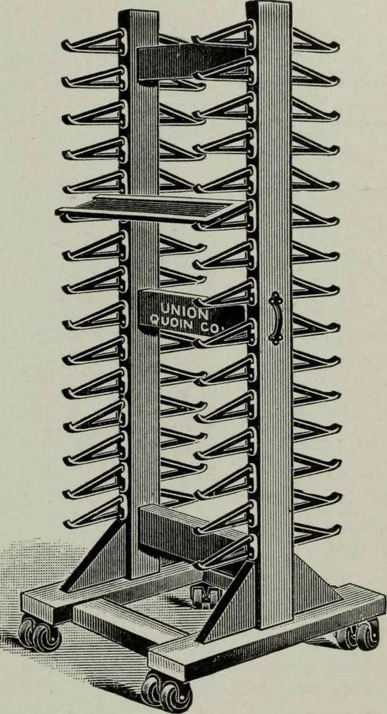 An illustration from Desk book of type specimens, borders, ornaments, brass rules and cuts : catalogue of printing machinery and printers' supplies, 1900, leaf 1014