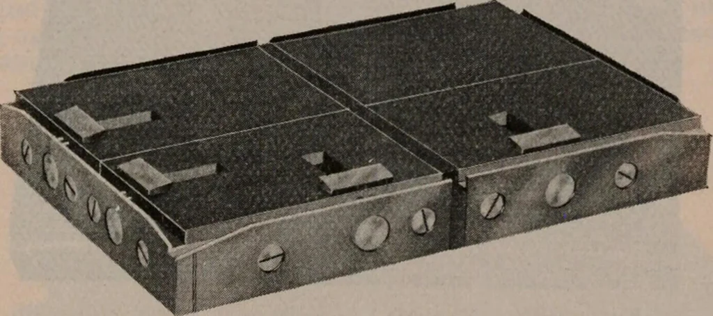 An illustration from Desk book of type specimens, borders, ornaments, brass rules and cuts : catalogue of printing machinery and printers' supplies, 1900, leaf 1136
