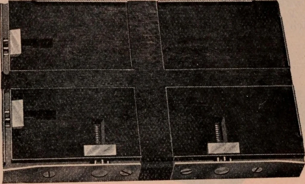 An illustration from Desk book of type specimens, borders, ornaments, brass rules and cuts : catalogue of printing machinery and printers' supplies, 1900, leaf 1137