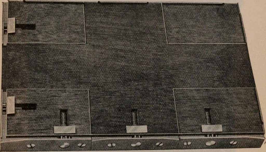 An illustration from Desk book of type specimens, borders, ornaments, brass rules and cuts : catalogue of printing machinery and printers' supplies, 1900, leaf 1138