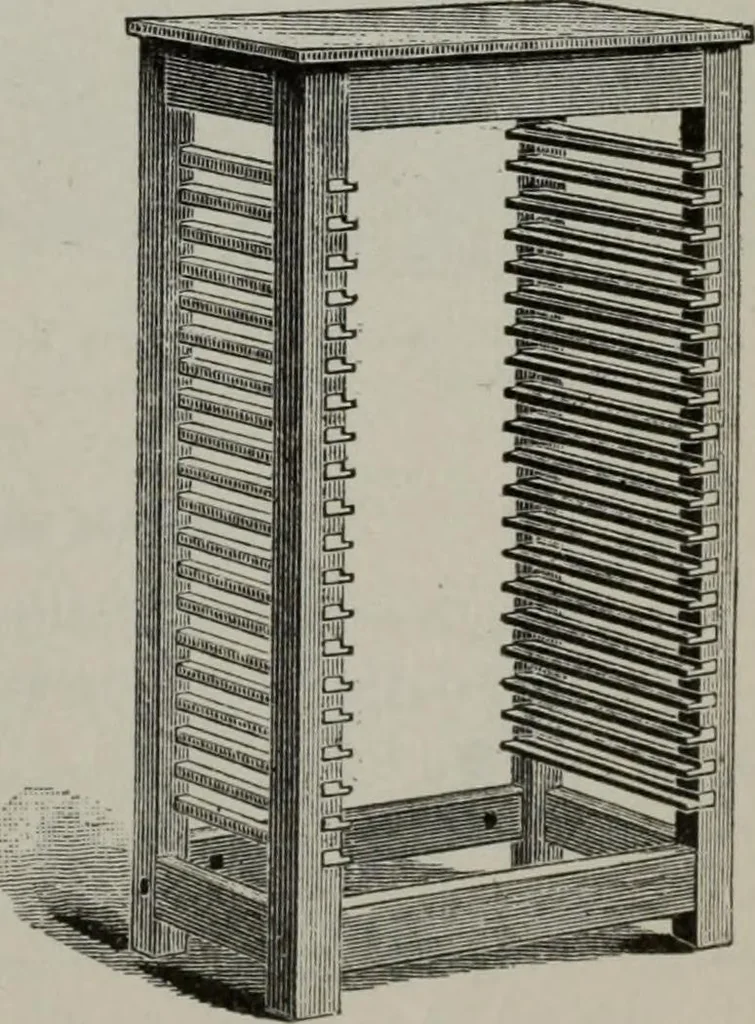 An illustration from Desk book of type specimens, borders, ornaments, brass rules and cuts : catalogue of printing machinery and printers' supplies, 1900, leaf 998