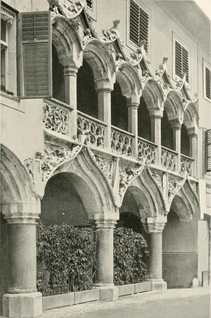 An illustration from Deutsche Baukunst des Mittelalters und der Renaissance : Old German architecture: Ancienne architecture Allemande, 1920, leaf 130