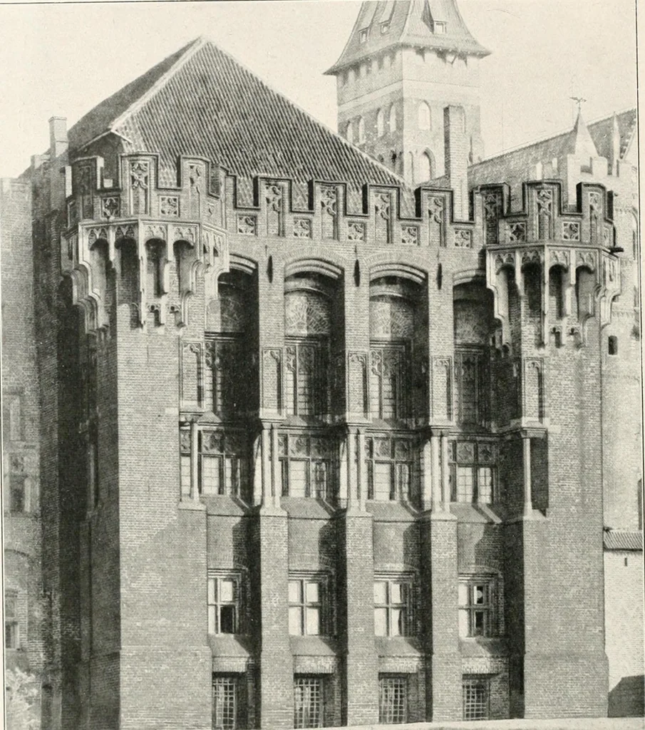 An illustration from Deutsche Baukunst des Mittelalters und der Renaissance : Old German architecture: Ancienne architecture Allemande, 1920, leaf 139