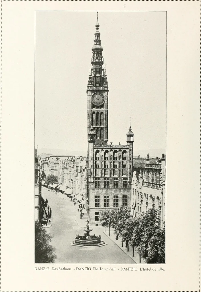 An illustration from Deutsche Baukunst des Mittelalters und der Renaissance : Old German architecture: Ancienne architecture Allemande, 1920, leaf 143