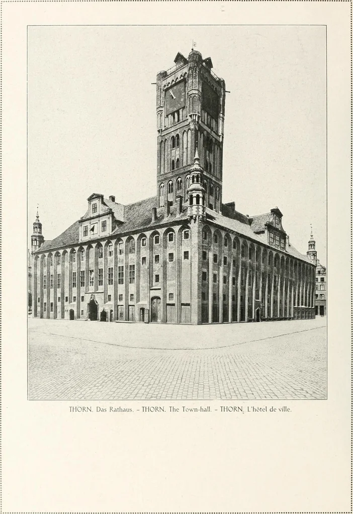 An illustration from Deutsche Baukunst des Mittelalters und der Renaissance : Old German architecture: Ancienne architecture Allemande, 1920, leaf 147