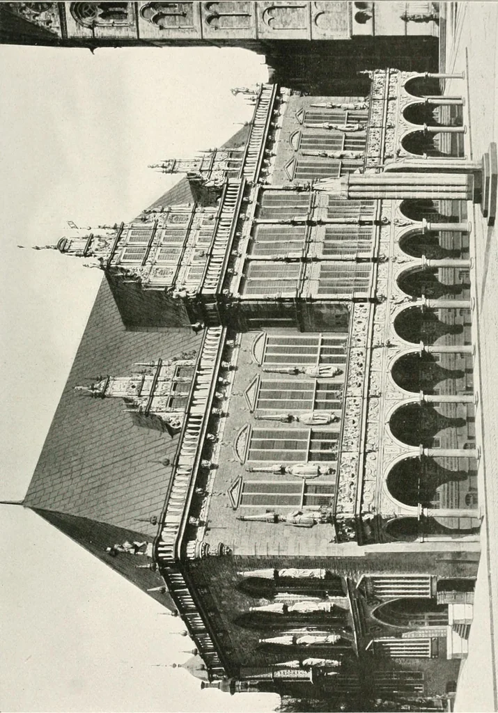 An illustration from Deutsche Baukunst des Mittelalters und der Renaissance : Old German architecture: Ancienne architecture Allemande, 1920, leaf 158