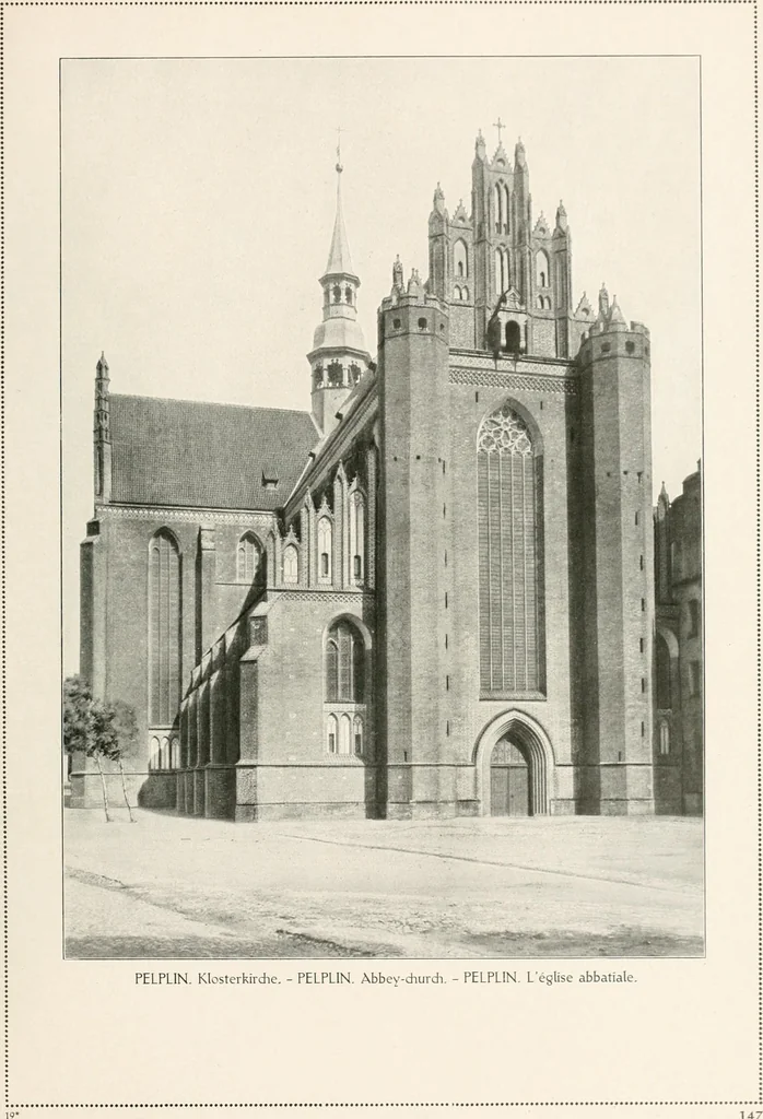 An illustration from Deutsche Baukunst des Mittelalters und der Renaissance : Old German architecture: Ancienne architecture Allemande, 1920, leaf 166