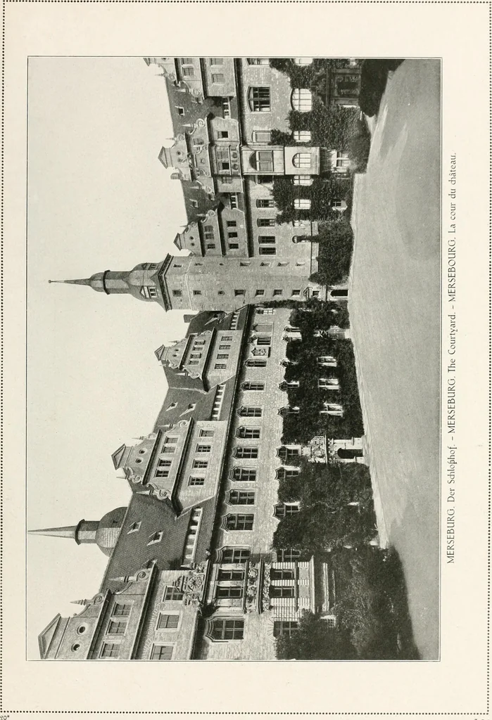 An illustration from Deutsche Baukunst des Mittelalters und der Renaissance : Old German architecture: Ancienne architecture Allemande, 1920, leaf 174