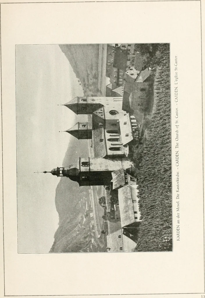 An illustration from Deutsche Baukunst des Mittelalters und der Renaissance : Old German architecture: Ancienne architecture Allemande, 1920, leaf 32