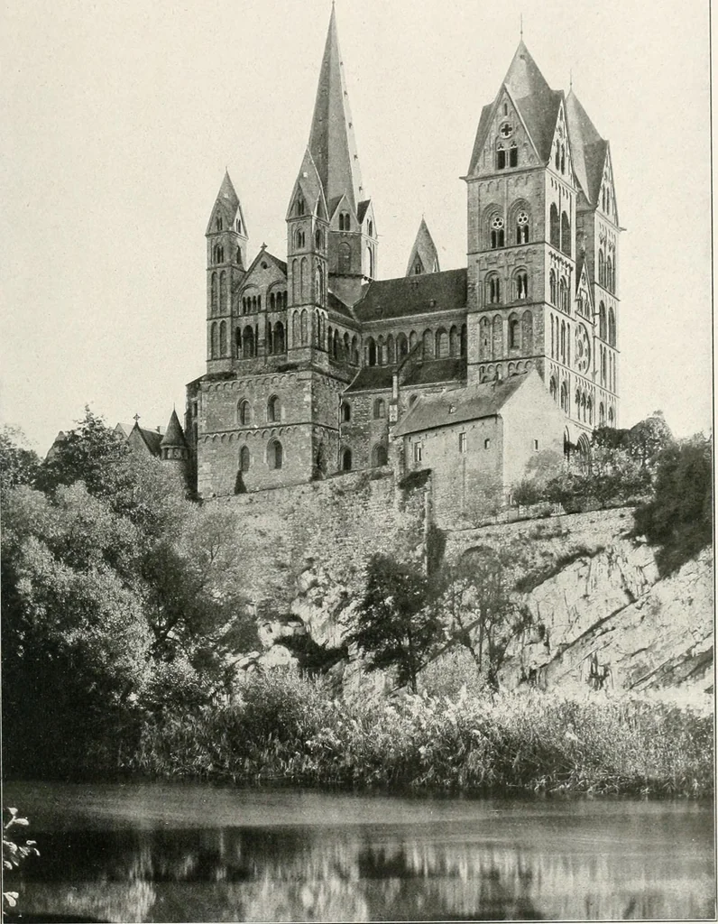 An illustration from Deutsche Baukunst des Mittelalters und der Renaissance : Old German architecture: Ancienne architecture Allemande, 1920, leaf 36