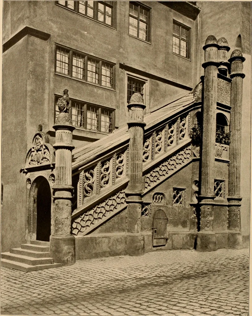 An illustration from Deutsche Baukunst des Mittelalters und der Renaissance = old German architecture, 1922, leaf 103