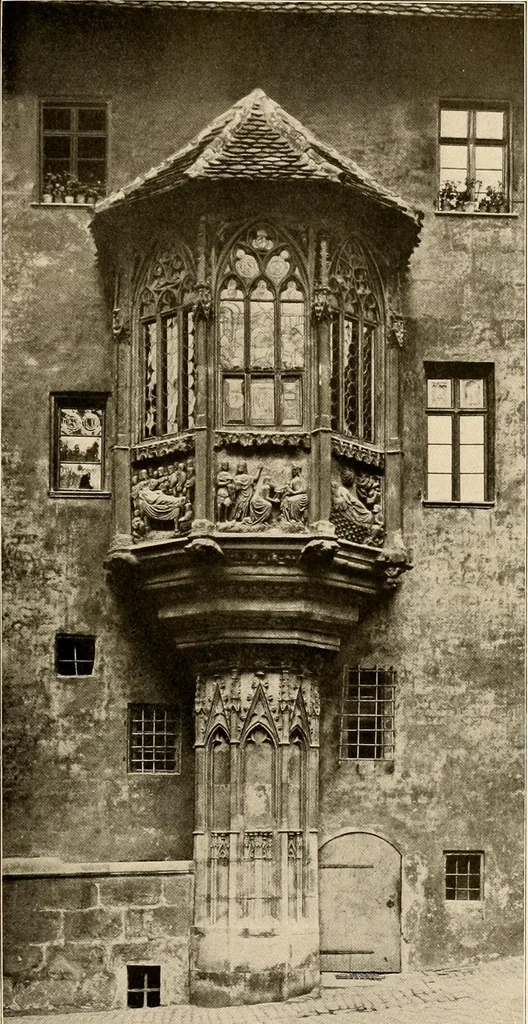An illustration from Deutsche Baukunst des Mittelalters und der Renaissance = old German architecture, 1922, leaf 128