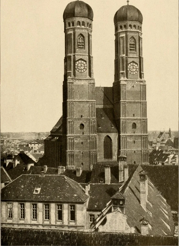 An illustration from Deutsche Baukunst des Mittelalters und der Renaissance = old German architecture, 1922, leaf 136