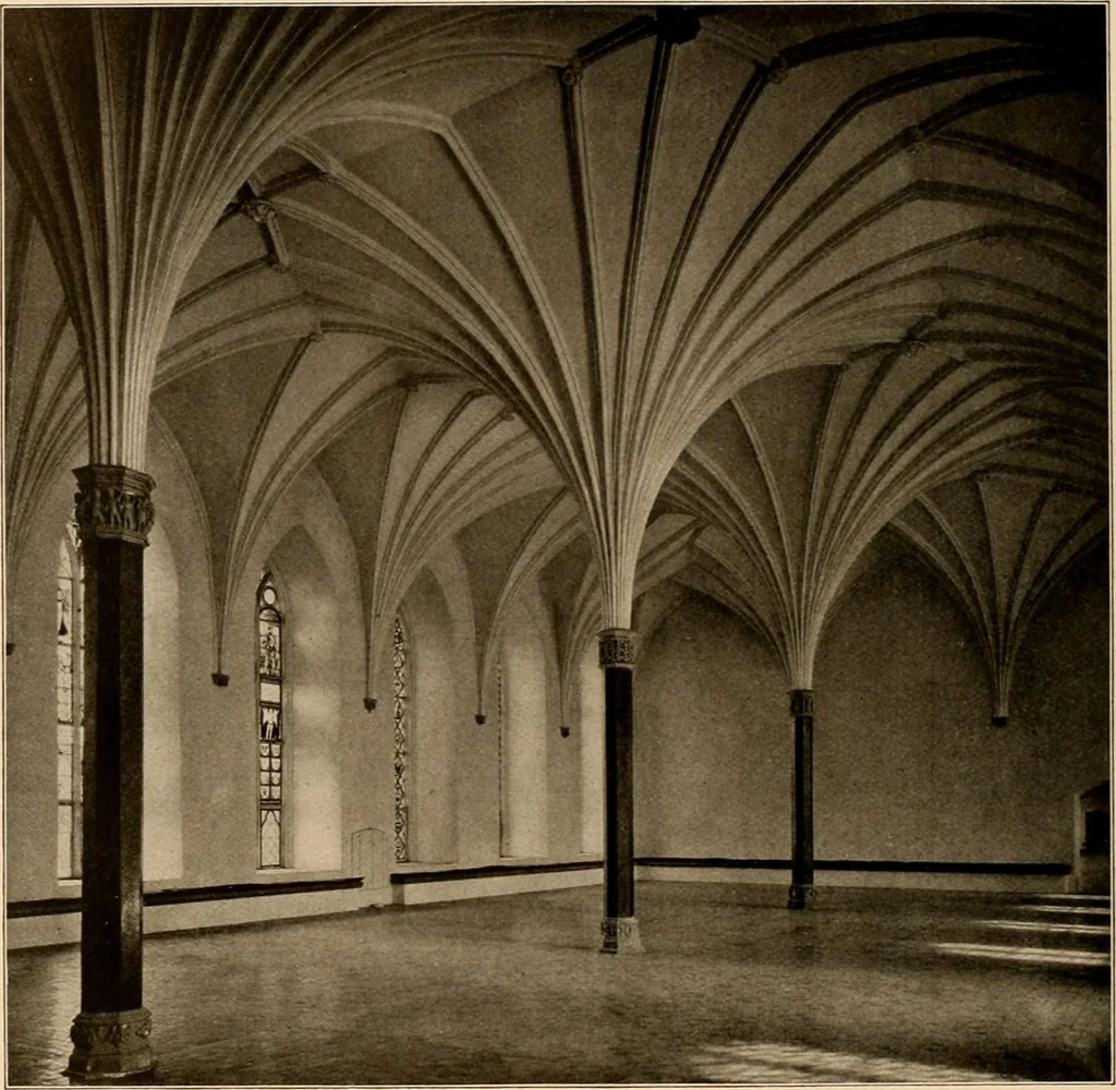 An illustration from Deutsche Baukunst des Mittelalters und der Renaissance = old German architecture, 1922, leaf 149