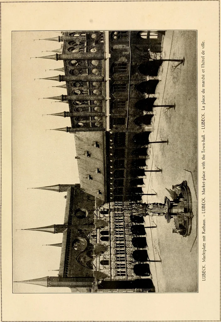 An illustration from Deutsche Baukunst des Mittelalters und der Renaissance = old German architecture, 1922, leaf 162