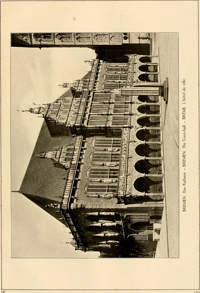 An illustration from Deutsche Baukunst des Mittelalters und der Renaissance = old German architecture, 1922, leaf 168
