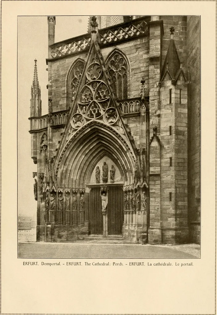 An illustration from Deutsche Baukunst des Mittelalters und der Renaissance = old German architecture, 1922, leaf 180