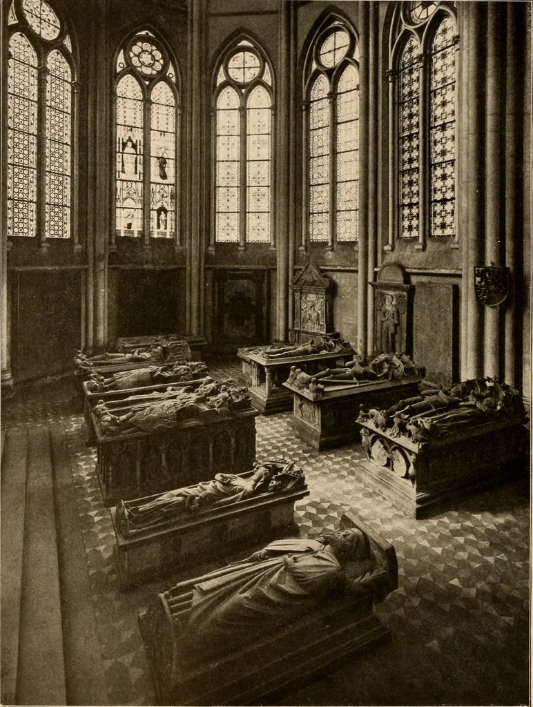 An illustration from Deutsche Baukunst des Mittelalters und der Renaissance = old German architecture, 1922, leaf 37