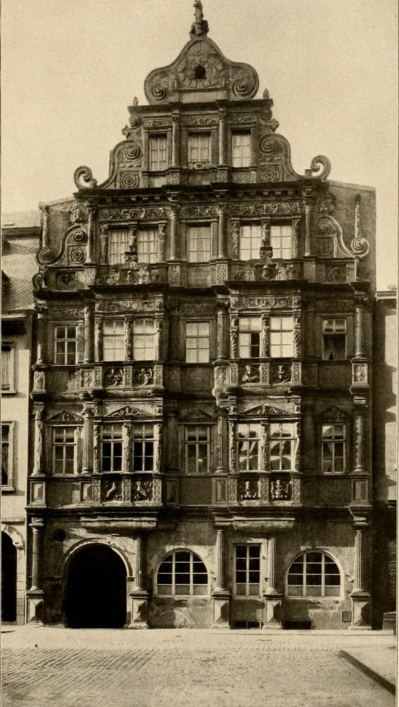 An illustration from Deutsche Baukunst des Mittelalters und der Renaissance = old German architecture, 1922, leaf 72