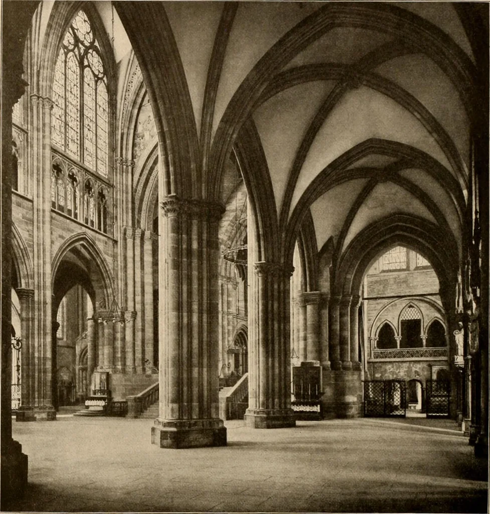 An illustration from Deutsche Baukunst des Mittelalters und der Renaissance = old German architecture, 1922, leaf 81
