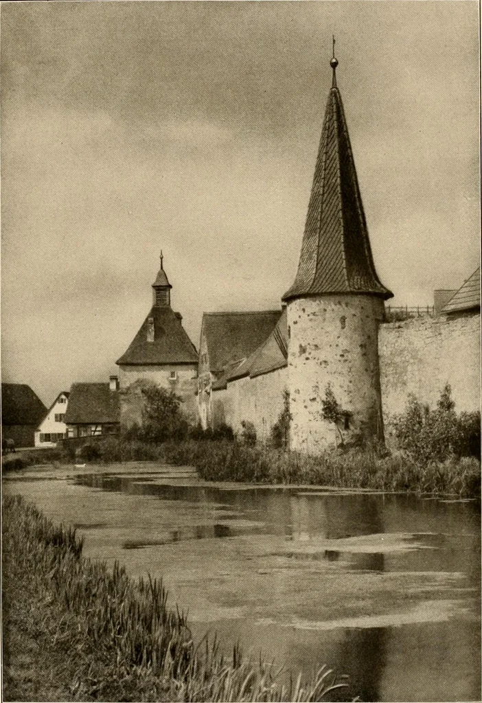 An illustration from Deutsche Baukunst des Mittelalters und der Renaissance = old German architecture, 1922, leaf 90