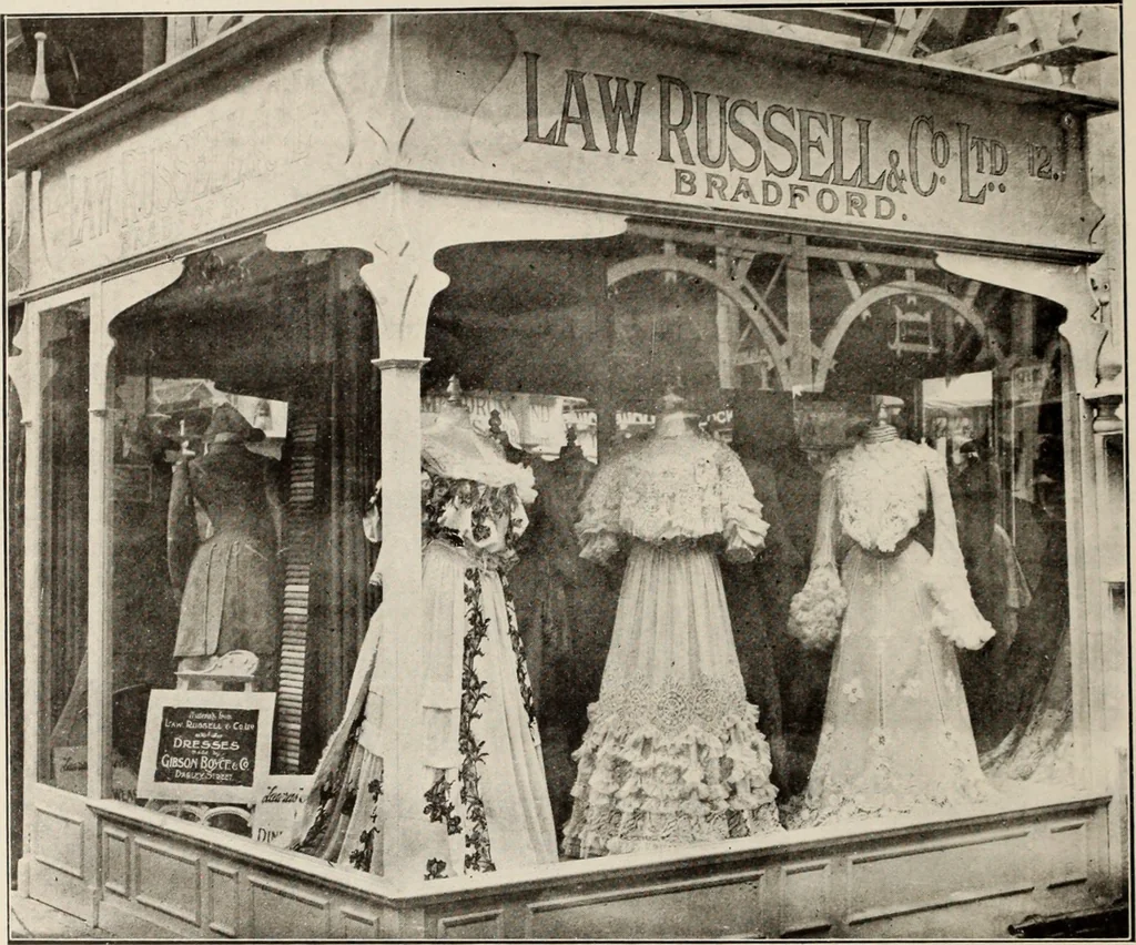 An illustration from Style (1904), 1904, leaf 1269