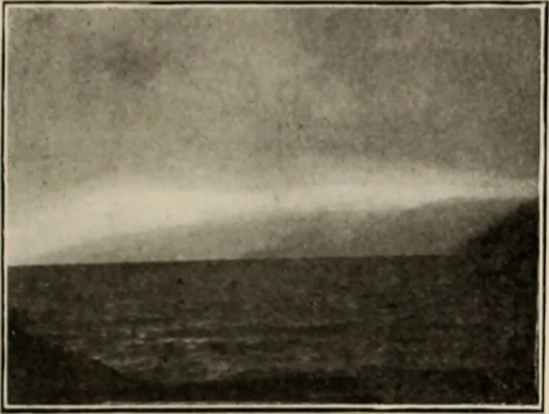 An illustration from Style (1904), 1904, leaf 44