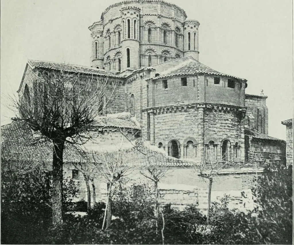 An illustration from A dictionary of architecture and building; biographical, historical and descriptive, 1901, leaf 333