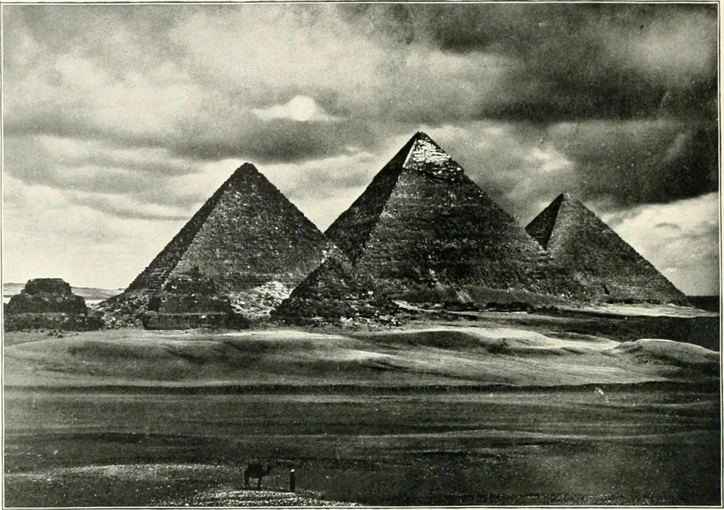 An illustration from A dictionary of architecture and building : biographical, historical, and descriptive, 1902, leaf 165