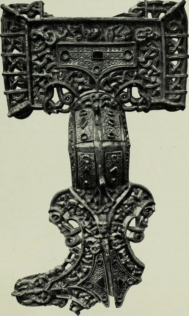 An illustration from Die altgermanische thierornamentik; typologische studie über germanische metallgegenstände aus dem IV. bis IX. jahrhundert, nebst einer studie über irische ornamentik, 1904, leaf 260