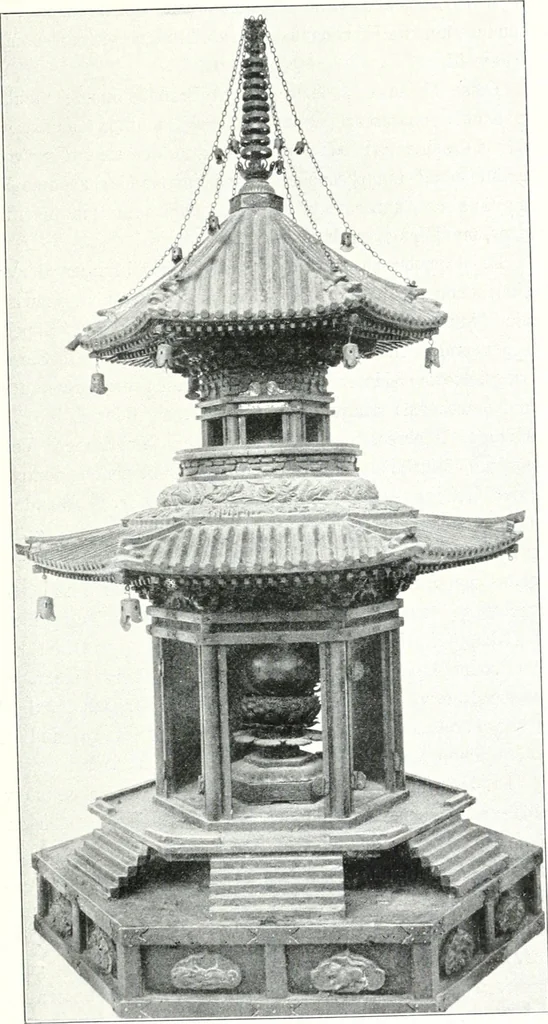 An illustration from Die Architektur der Kultbauten Japans, 1907, leaf 355