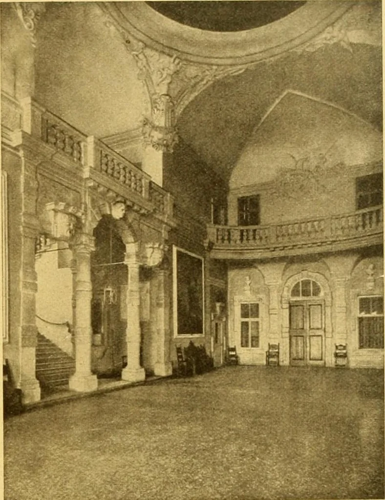 An illustration from Die baukunst des 17. und 18. Jahrhunderts, 1919, leaf 196