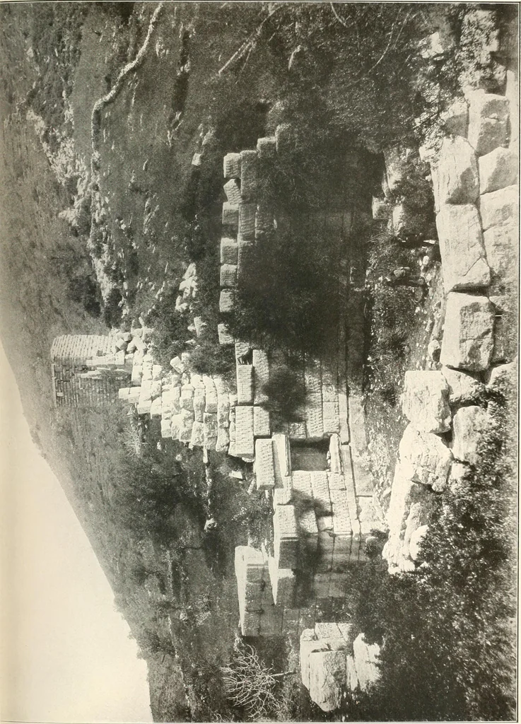An illustration from Die Baukunst des Altertums, 1910, leaf 341