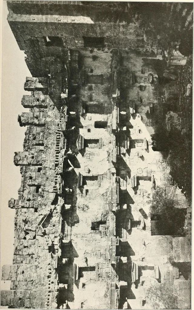 An illustration from Die Baukunst des Altertums, 1910, leaf 403