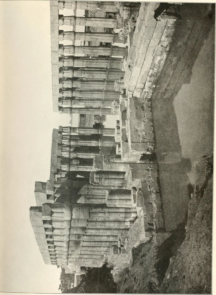 An illustration from Die Baukunst des Altertums, 1910, leaf 95