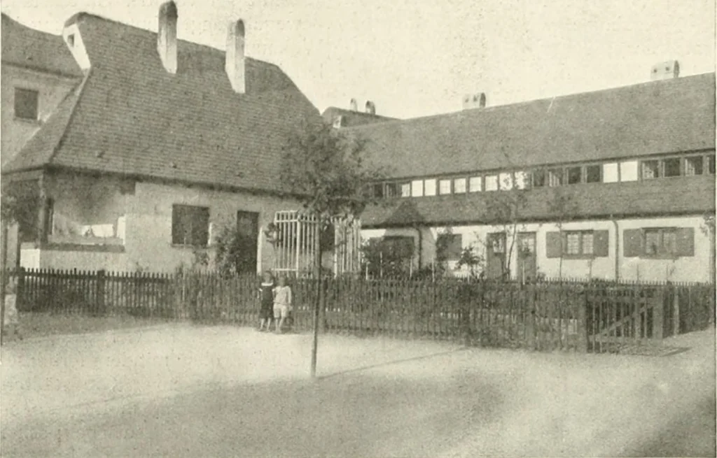 An illustration from Die Gartenkunst, 1899, leaf 561
