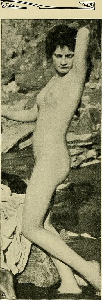 An illustration from Die Kultur des weiblichen Körpers als Grundlage der Frauenkleidung, 1902, leaf 57