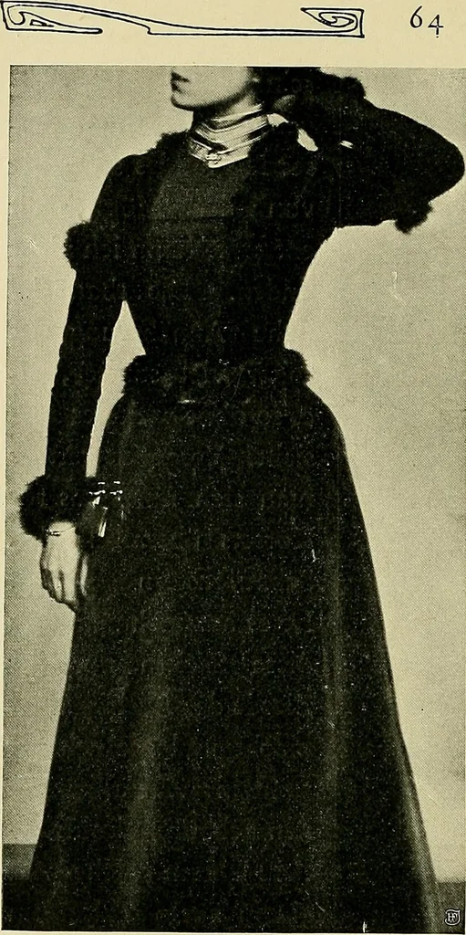 An illustration from Die Kultur des weiblichen Körpers als Grundlage der Frauenkleidung, 1902, leaf 65