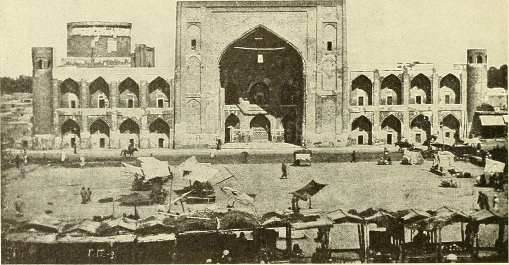 An illustration from Die Kunst der islamischen Volker, 1917, leaf 135