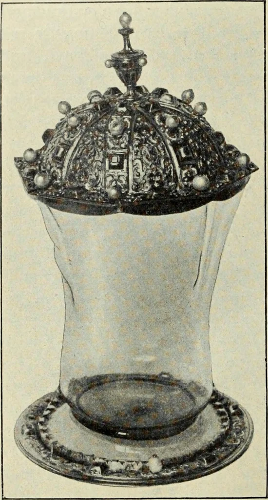 An illustration from Die Kunst- und Wunderkammern der Spätrenaissance : ein Beitrag zur Geschichte des Sammelwessens, 1908, leaf 48