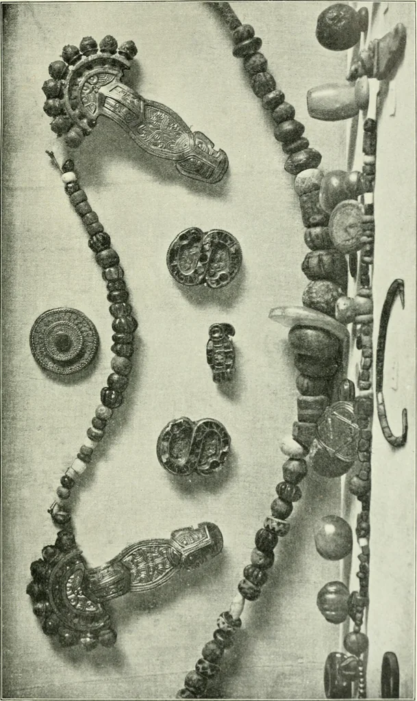 An illustration from Die älteste Kunst, insbesondere di Baukunst, der Germanen, 1909, leaf 63