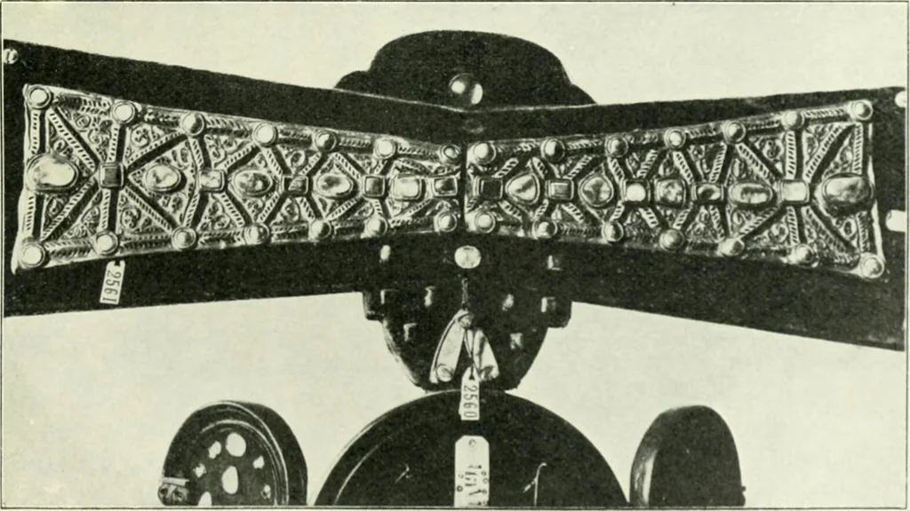 An illustration from Die älteste Kunst, insbesondere di Baukunst, der Germanen, 1909, leaf 67