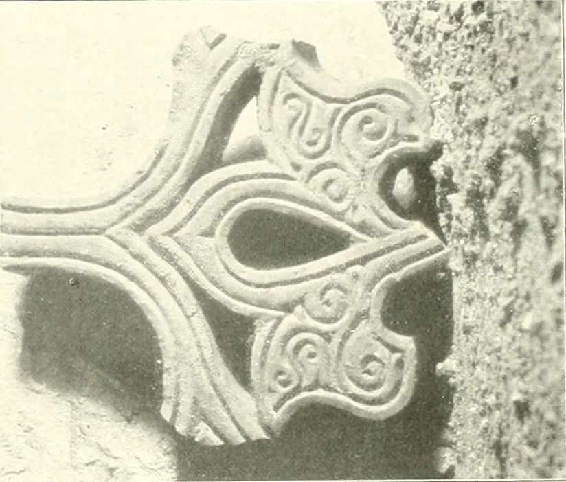 An illustration from Die Ornamente der Hakim- und Ashar-Moschee; Materialien zur Geschichte der älteren Kunst des Islam, 1912, leaf 106
