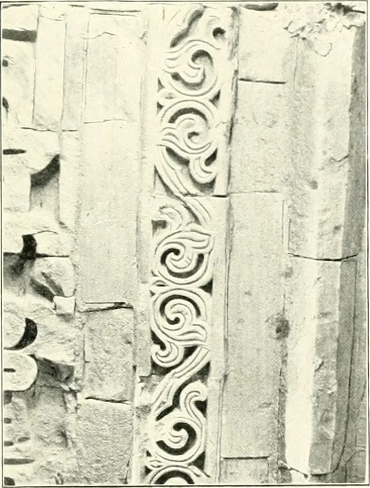 An illustration from Die Ornamente der Hakim- und Ashar-Moschee; Materialien zur Geschichte der älteren Kunst des Islam, 1912, leaf 112