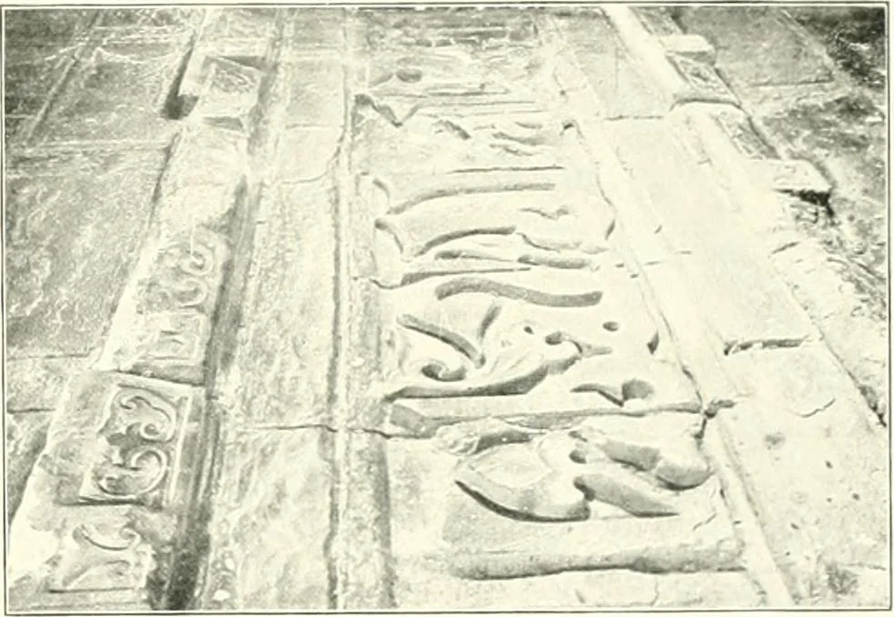 An illustration from Die Ornamente der Hakim- und Ashar-Moschee; Materialien zur Geschichte der älteren Kunst des Islam, 1912, leaf 118