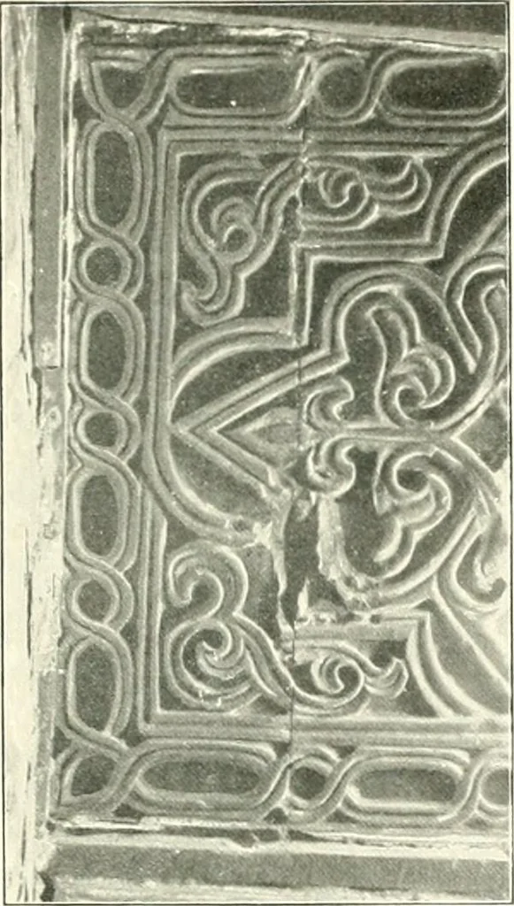 An illustration from Die Ornamente der Hakim- und Ashar-Moschee; Materialien zur Geschichte der älteren Kunst des Islam, 1912, leaf 122