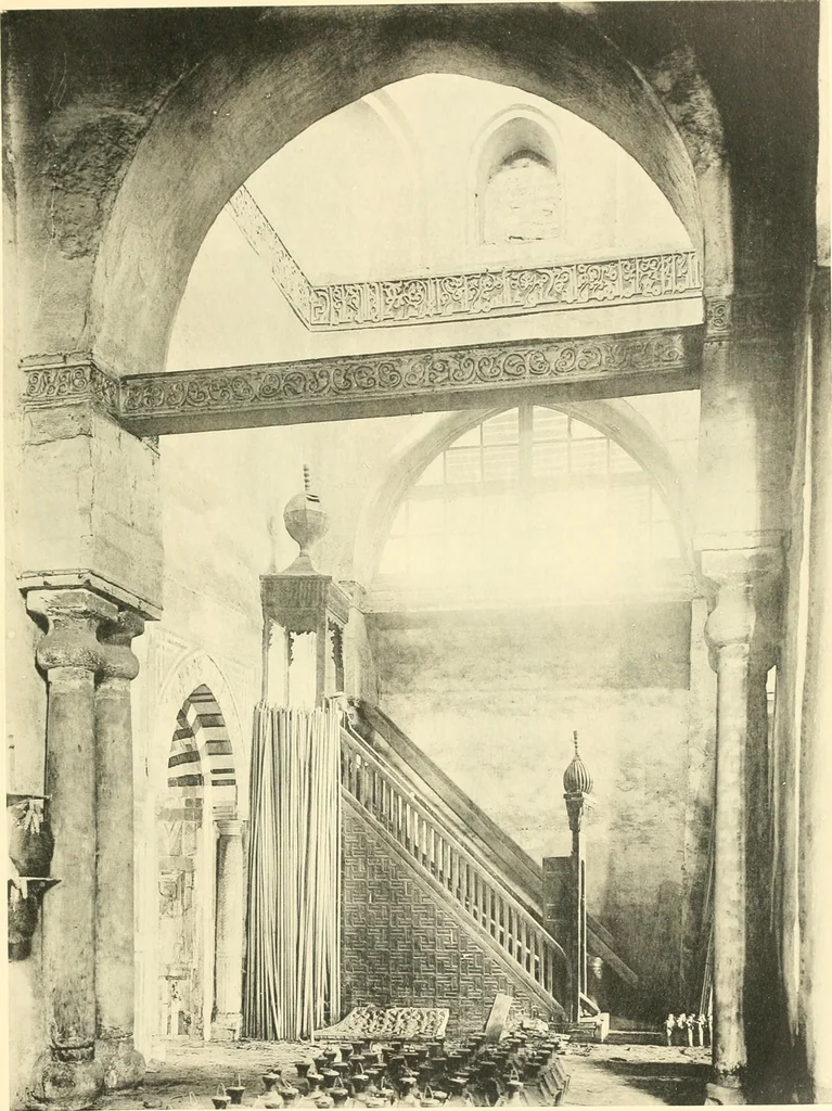 An illustration from Die Ornamente der Hakim- und Ashar-Moschee; Materialien zur Geschichte der älteren Kunst des Islam, 1912, leaf 56